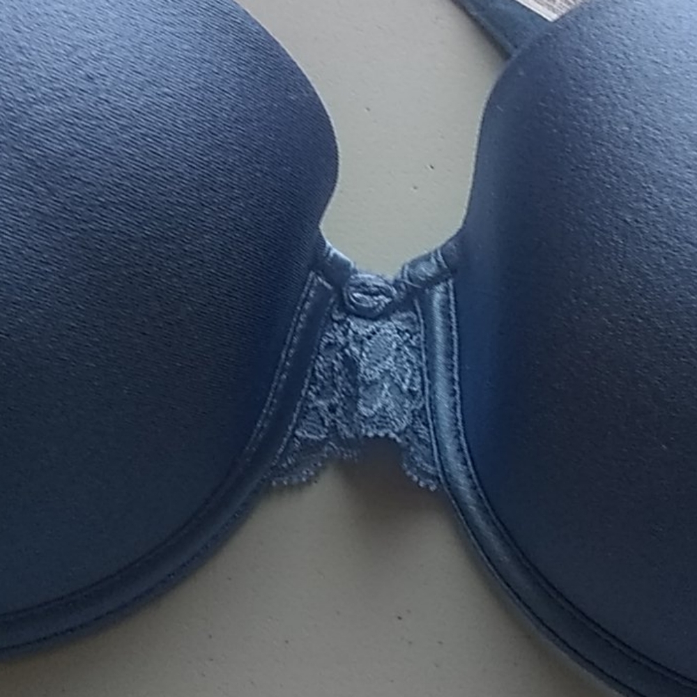 Bra - Picture 2 of 11